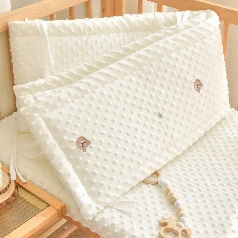 Tour de lit pour bebe - chic - Univerdesenfants