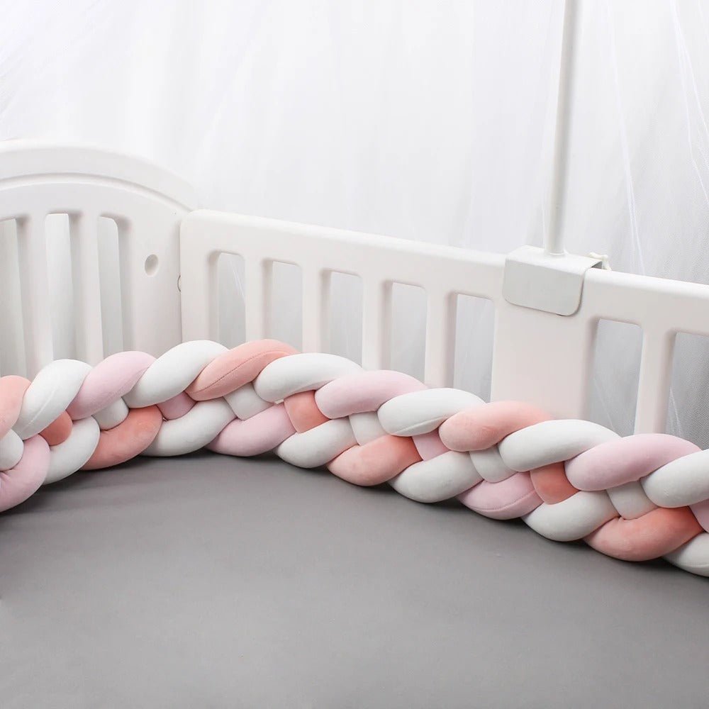 Tresse - de - lit - bébé - rose - blanc - Univerdesenfants